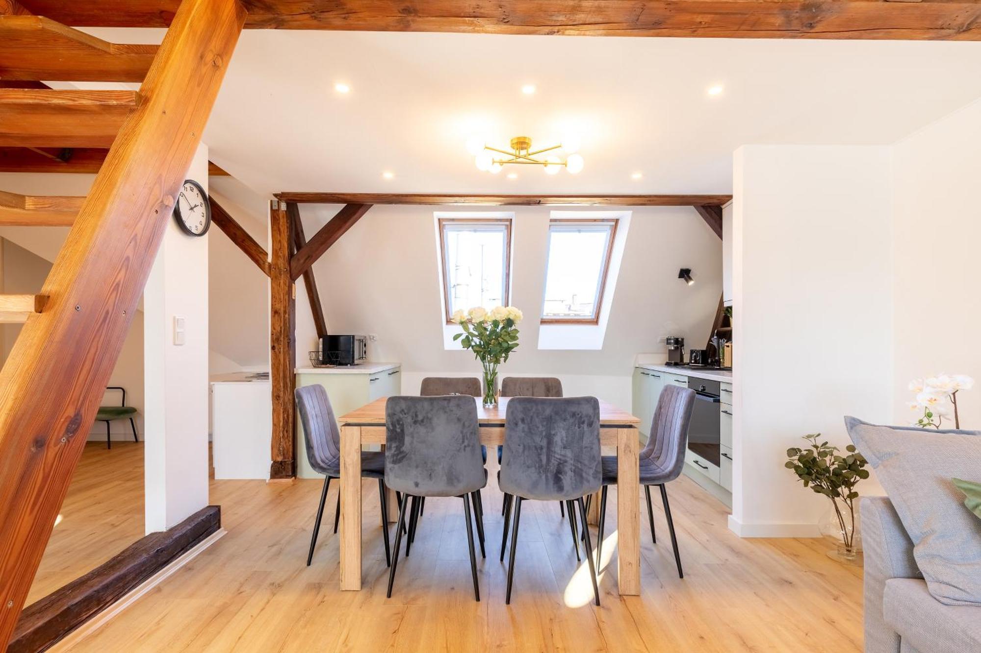 Apartment With Entresol Old Town Красков Екстериор снимка