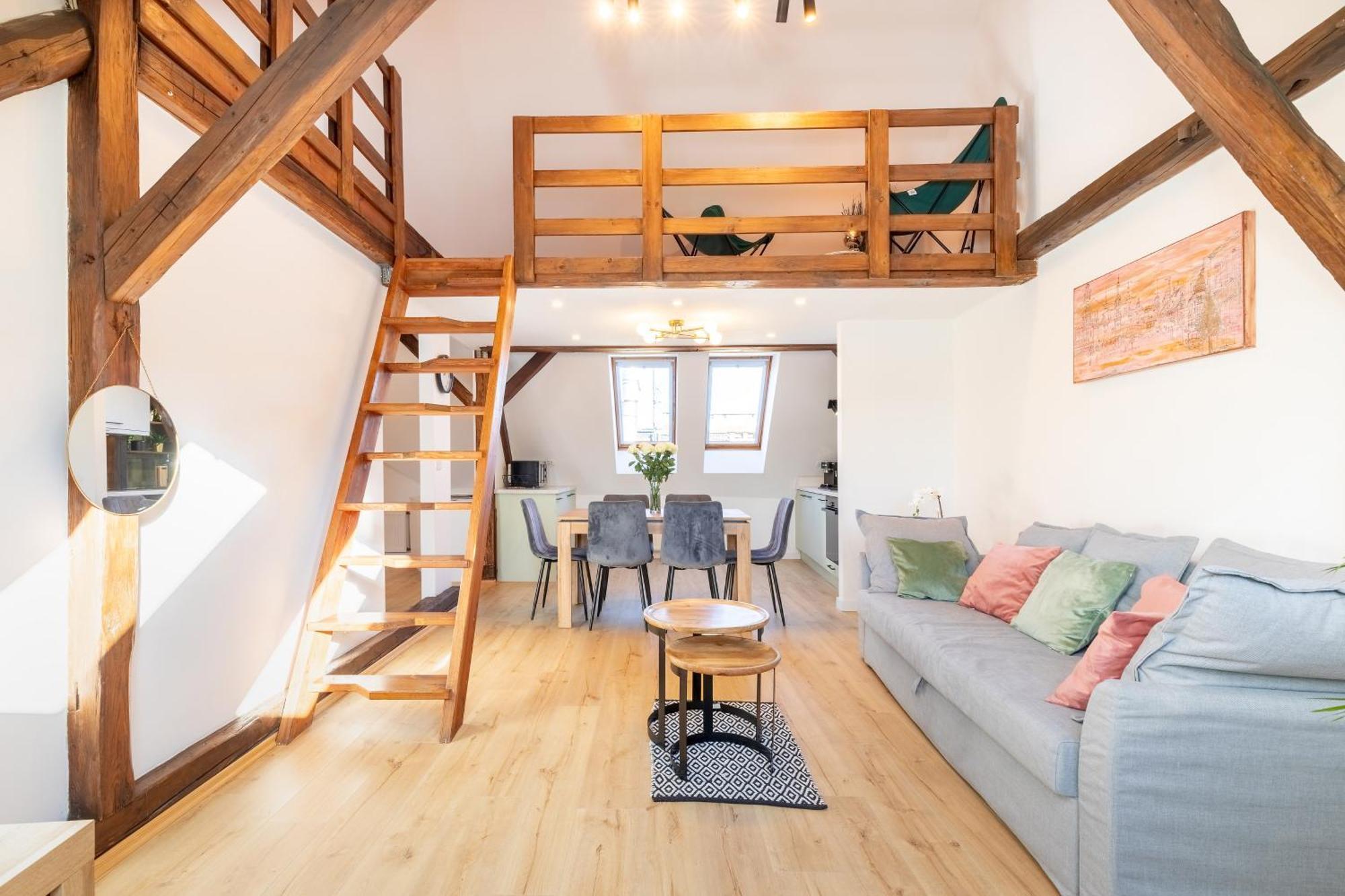 Apartment With Entresol Old Town Красков Екстериор снимка